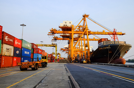 Omans trade balance records surplus of over OMR 2.4 billion 