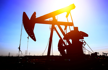Oman’s Oil Exports Dip 1.1% as Average Price Falls to $74 a Barrel